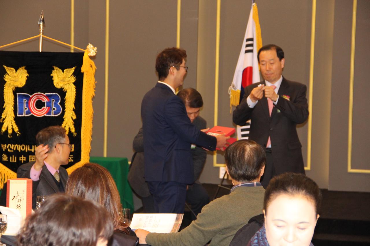 aafbc19c870822e31ef67e1068f30ef3_1514348372_0527.jpg